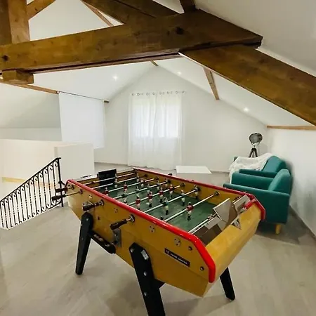Superbe Avec Salle De Jeux Апартаменты *